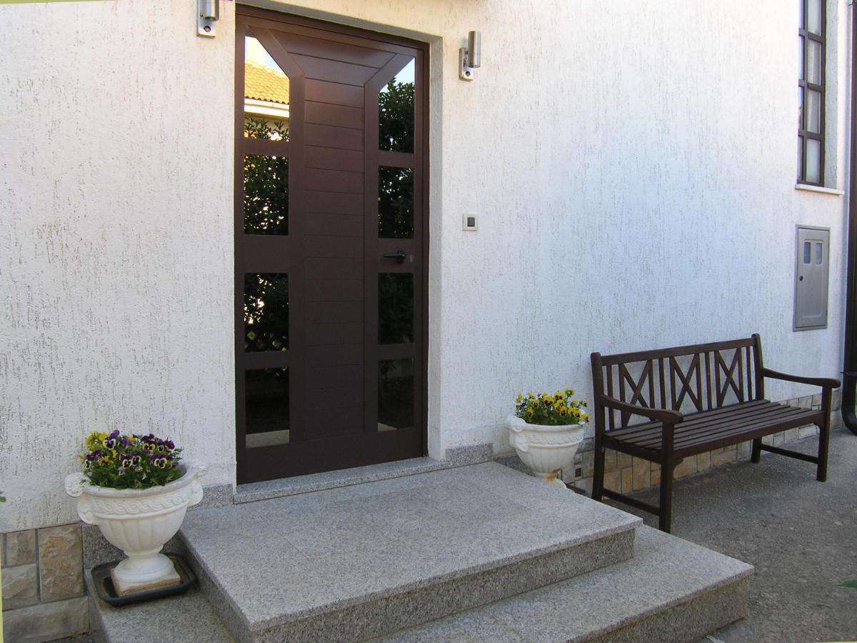 Apartments Mari With Terrace Baška Εξωτερικό φωτογραφία